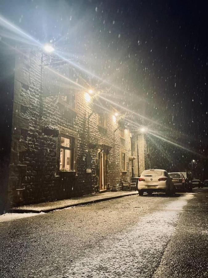 Cosy Apartment Above Village Pub Buxton  Exteriör bild
