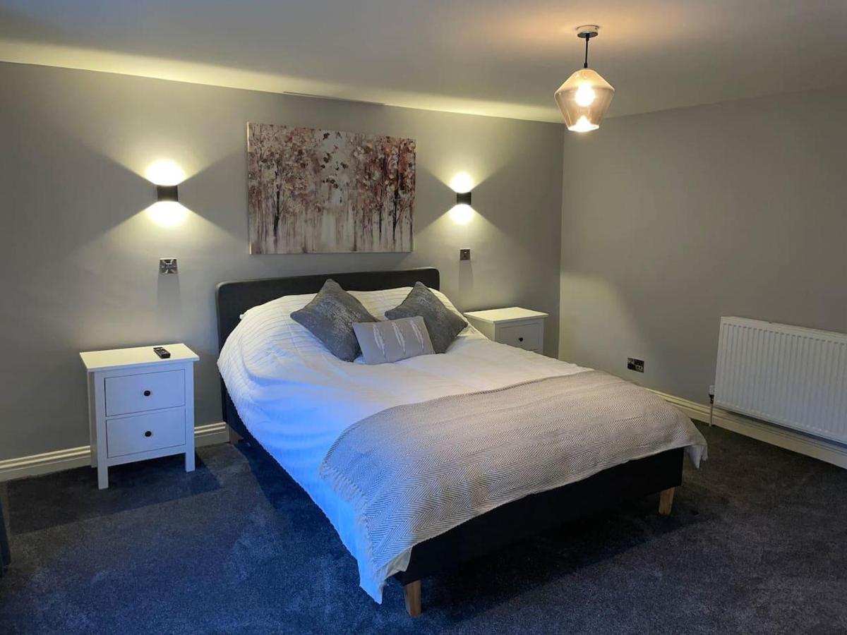Cosy Apartment Above Village Pub Buxton  Exteriör bild